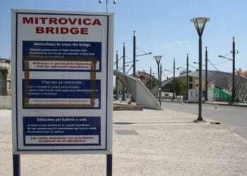 КОСОВО И МЕТОХИЈА: Главни мост у Митровици, Охридски и други договори