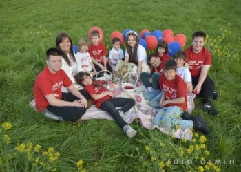 ПОРОДИЦА: Кад Бог да дете, Он да и ”уз дете”- порука Маје Ковачевић која има једанаесторо деце